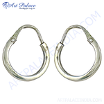 Load image into Gallery viewer, Silver hoop earrings, simple and elegant design, perfect for women, made with quality materials.