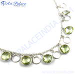 Load image into Gallery viewer, 925 sterling silver chain necklace with green gemstones. Elegant and stylish necklace for women.