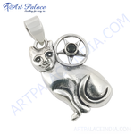 Load image into Gallery viewer, Sterling silver cat pendant with a star-shaped gemstone, perfect for cat lovers.