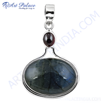 Load image into Gallery viewer, 925 sterling silver labradorite and garnet pendant, a beautiful women's necklace with dark green and blue tones.