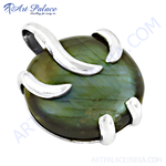 Load image into Gallery viewer, Sterling silver labradorite pendant with a captivating iridescent play of color, ideal for women.