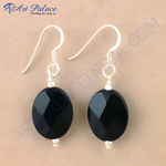 Load image into Gallery viewer, 925 sterling silver dangle earrings with faceted black onyx gemstones, perfect for women.
