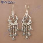 Load image into Gallery viewer, 925 sterling silver dangle earrings with grey labradorite gemstones.
