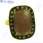 Load image into Gallery viewer, A gold plating-finished sapphire and diamond ring, perfect for women&#39;s special occasions or gifts.
