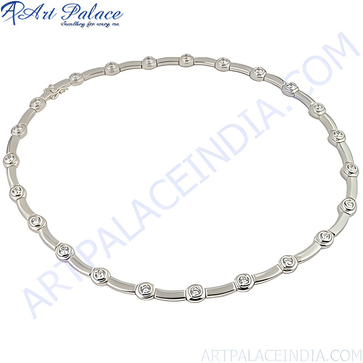 Elegant silver necklace with round diamonds, perfect for women's daily wear