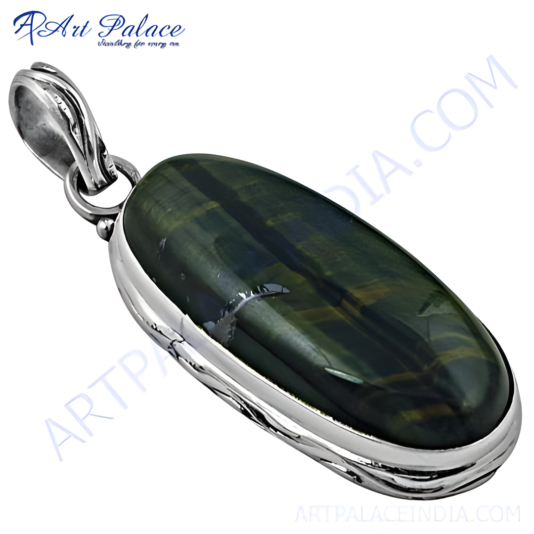 925 sterling silver pendant with a Hawk's Eye gemstone. The stone displays green and gold plating hues.