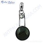 Load image into Gallery viewer, 925 sterling silver charm pendant with a large round green gemstone and pearl accent for women.
