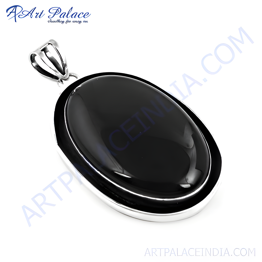 925 sterling silver oval onyx pendant necklace with a black gemstone.
