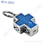 Load image into Gallery viewer, 925 sterling silver cross pendant with a vibrant blue stone inlay, showcasing religious jewelry design
