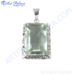 Load image into Gallery viewer, 925 silver pendant with a green rectangular quartz gemstone, perfect for daily wear.
