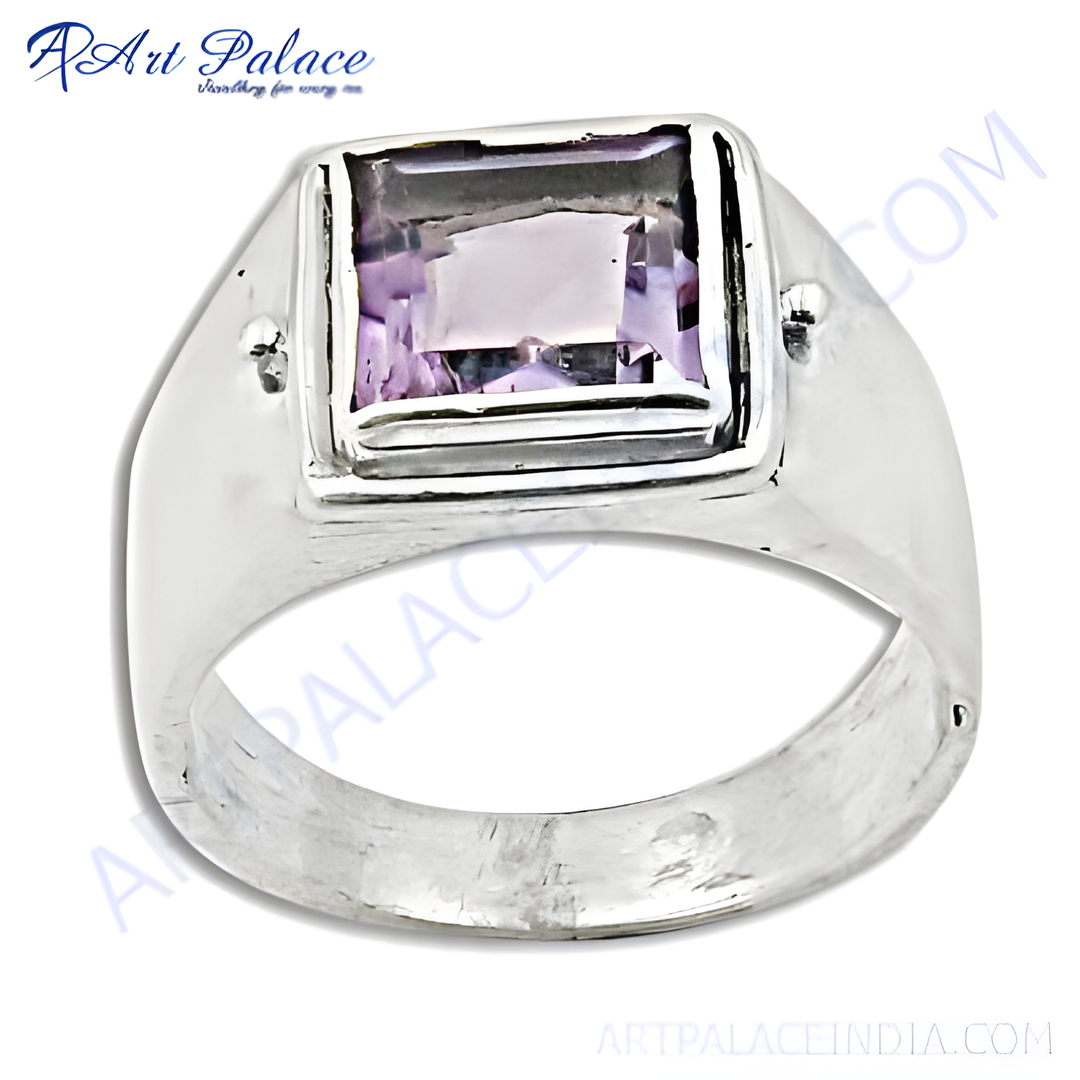 Sterling silver ring with a square-cut amethyst gemstone for men. A classic and elegant design.