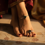 Load image into Gallery viewer, 925 Silver Onyx Toe Ring for Women | Minimalist Jewelry
