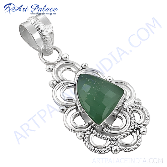 925 sterling silver pendant with green gemstone, a beautiful fashion jewelry for women.