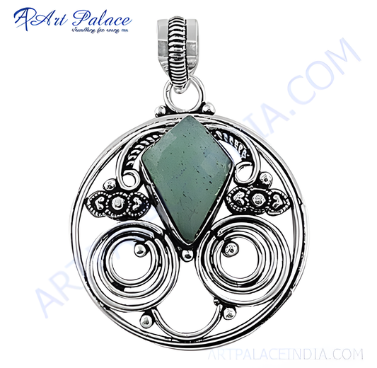 925 sterling silver pendant with green gemstone center for women. Stylish and elegant design.