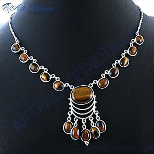 Fashionable 925 Silver Necklace with Tiger Eye Gemstone