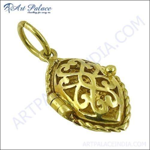 Beautiful Antique Style Gold Plated Silver Pendant