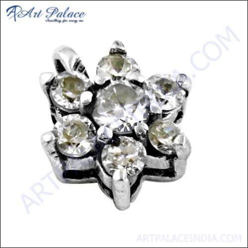 Charming Flower Style Cz Gemstone Silver Pendant