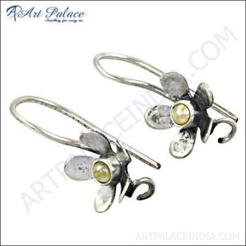 Cute Flower Style Silver Pearl Earrings