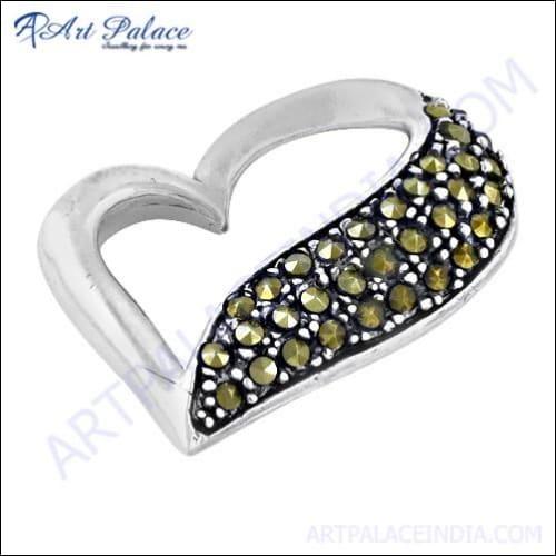 Cute Heart Style Marcasite Silver Pendant With Gun Metal