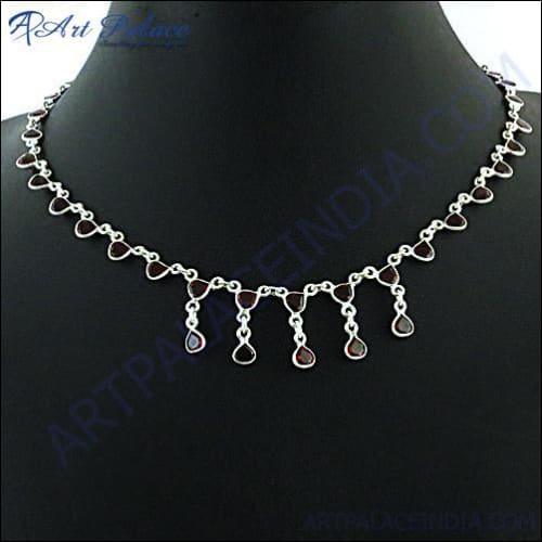 Fashionable & Beautiful Garnet Silver Necklace