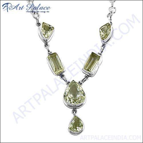 Fashionable Crystal Silver Necklace