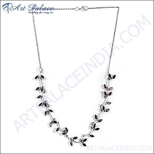 Fashionable Garnet Silver Necklace