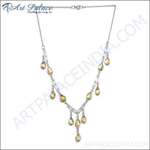 Fashionable Wear 925 Sterling Silver Necklace