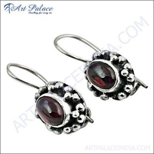 Impressive Garnet Gemstone Silver Earrings