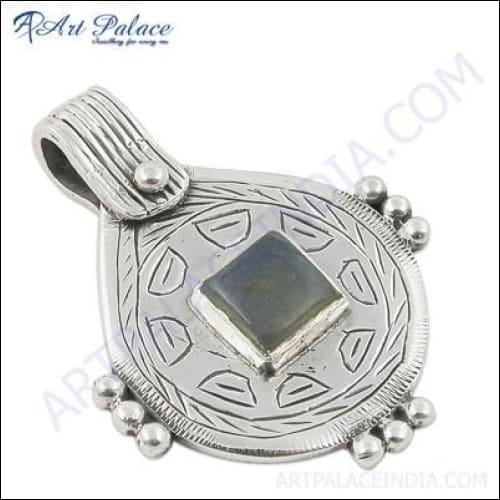 Luxury Labradorite Gemstone Silver Pendant 925 Silver Pendant Graceful Pendant