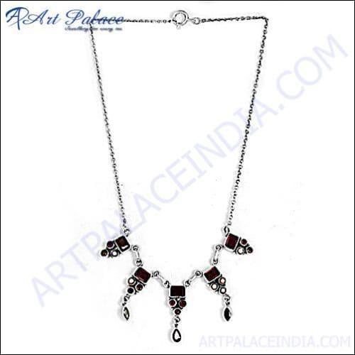 New Stylish Garnet Silver Necklace